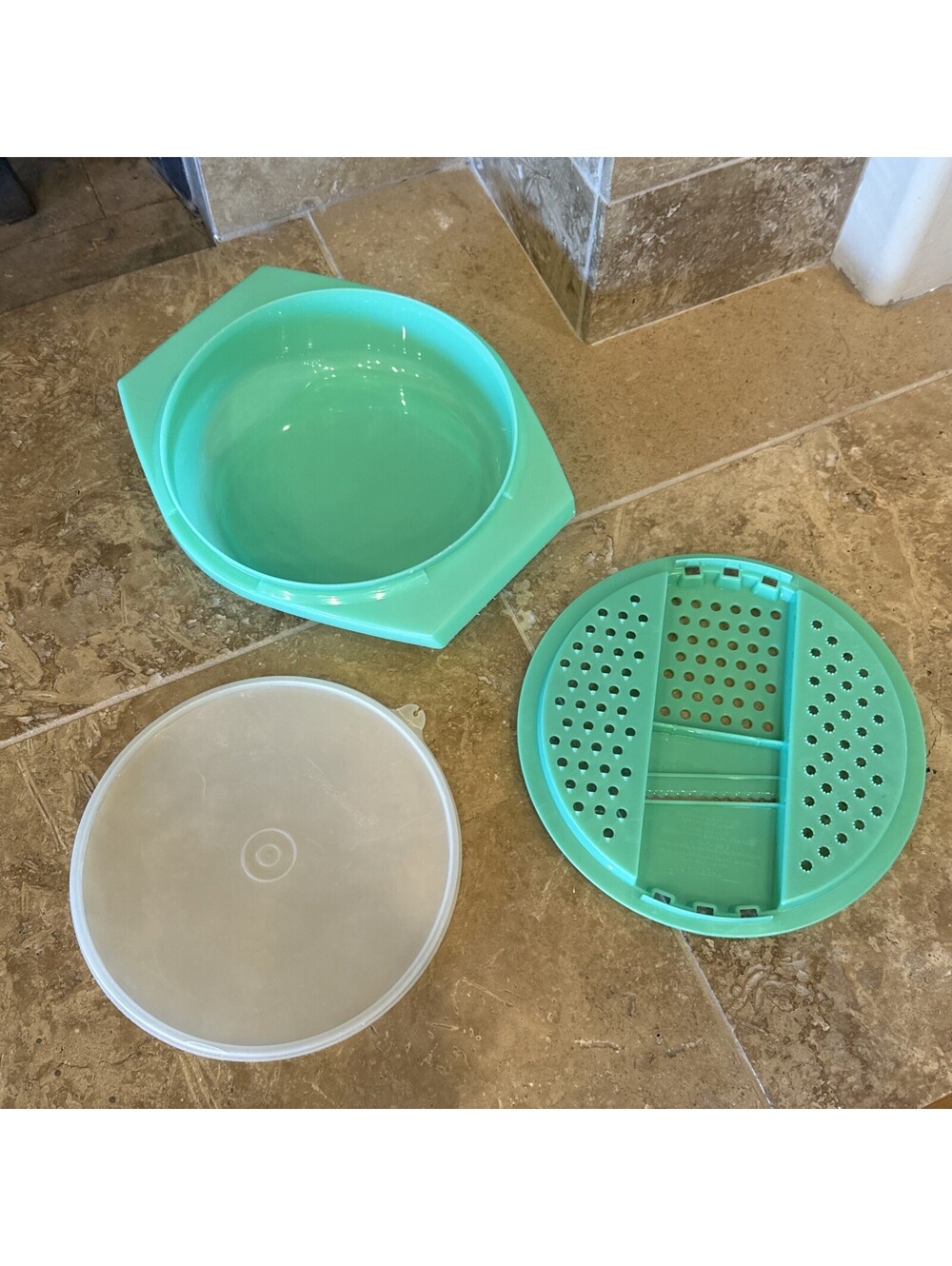 Vintage Tupperware 787 Cheese Grater Shredder & Bowl 786-8 Jadite Green & Top